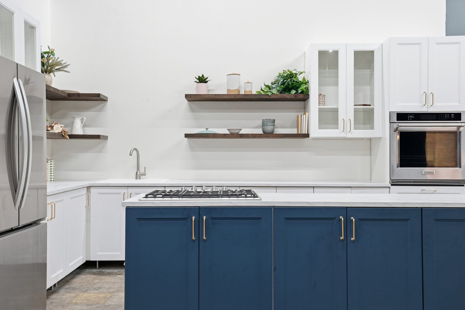 Rental Kitchen Sets & Studio Rental